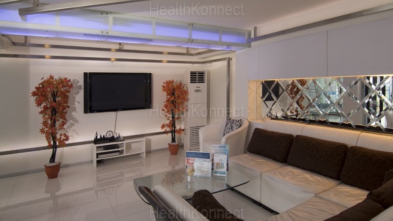 Thonglor Dental Hospital Photo