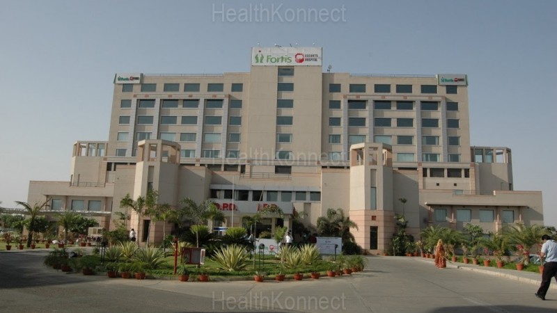 Fortis Escorts Hospital Photo